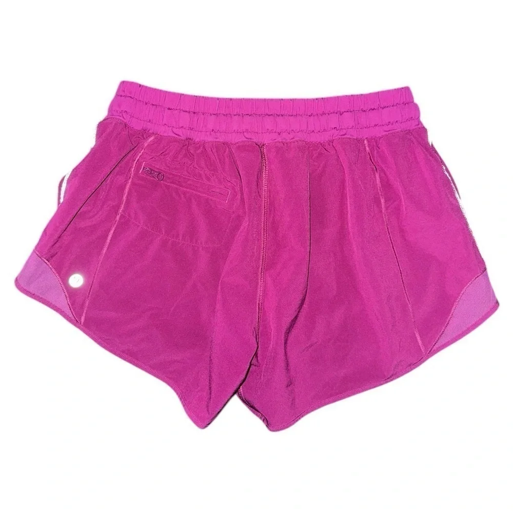 Lululemon Hotty Hot Low Rise lightweight Run Short Long 4” in Deep Fuchsia Sz 6